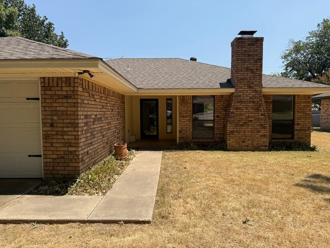 property at 2316 N Lake Trl