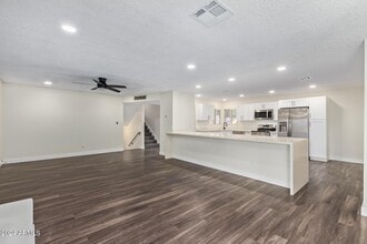 4414 S Newberry Rd in Tempe, AZ - Building Photo - Building Photo