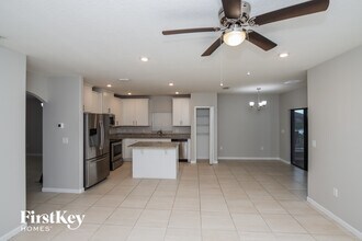 4143 Moccasin Dr in West Melbourne, FL - Foto de edificio - Building Photo