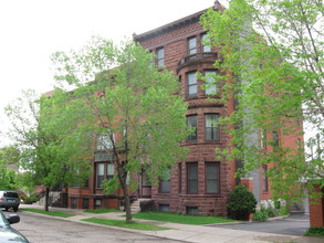 235 Summit Ave in St. Paul, MN - Building Photo - Building Photo