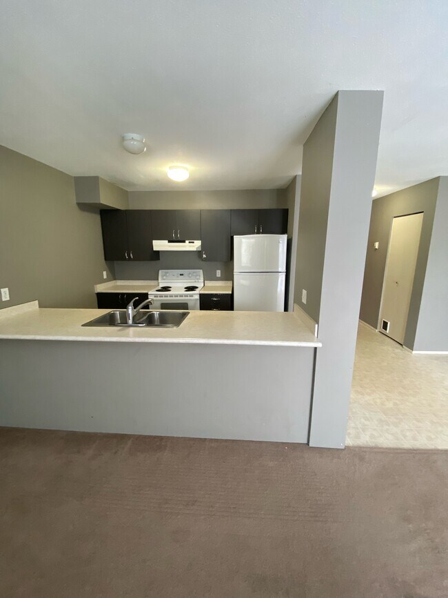 8328-8392 92 Ave in Fort St John, BC - Building Photo - Building Photo