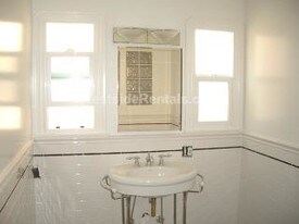 6087 Cashio St, Unit david anderman in Los Angeles, CA - Building Photo