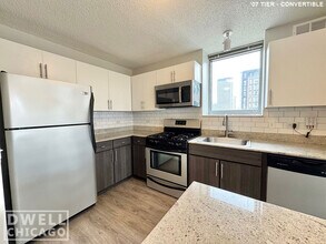 161 N Jefferson St, Unit 2 in Chicago, IL - Building Photo - Building Photo