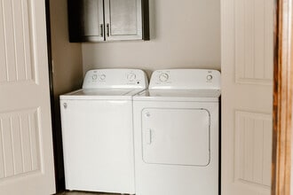 5703 W 33rd Pl in Joplin, MO - Building Photo - Building Photo