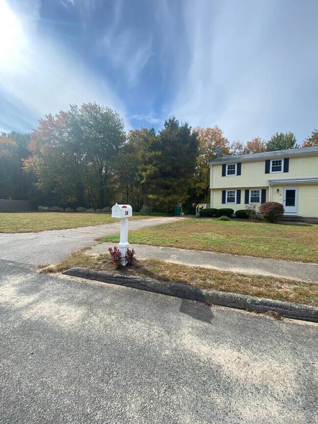 38 Pineneedle Ln Rentals in Mansfield, MA