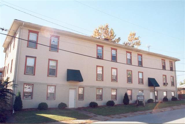 218 E 9th St in Davenport, IA - Building Photo - Building Photo