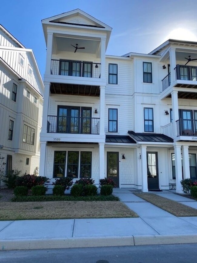 3529 Watercraft Ferry Ave