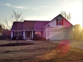 603 McDowell Ln in Bethlehem, GA - Building Photo