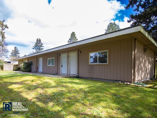 7619 Douglas St W in Lakewood, WA - Building Photo - Building Photo