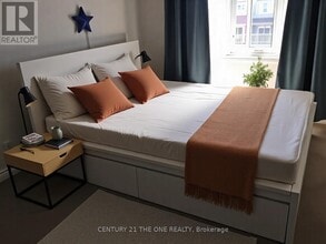 82 Tabaret Cres in Oshawa, ON - Building Photo - Building Photo