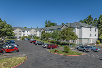 Brentwood Oaks in Beaverton, OR - Foto de edificio - Building Photo