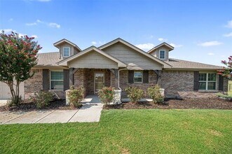 7243 Veal Station Rd in Weatherford, TX - Building Photo - Building Photo