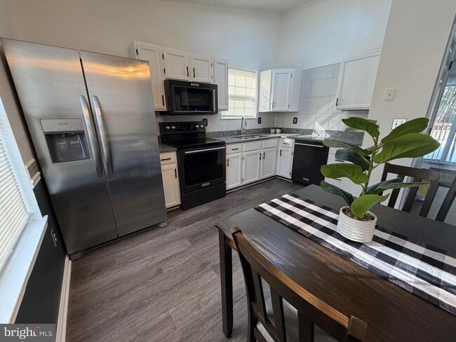 1515 Baby Baer Ct in Glen Burnie, MD - Building Photo - Building Photo