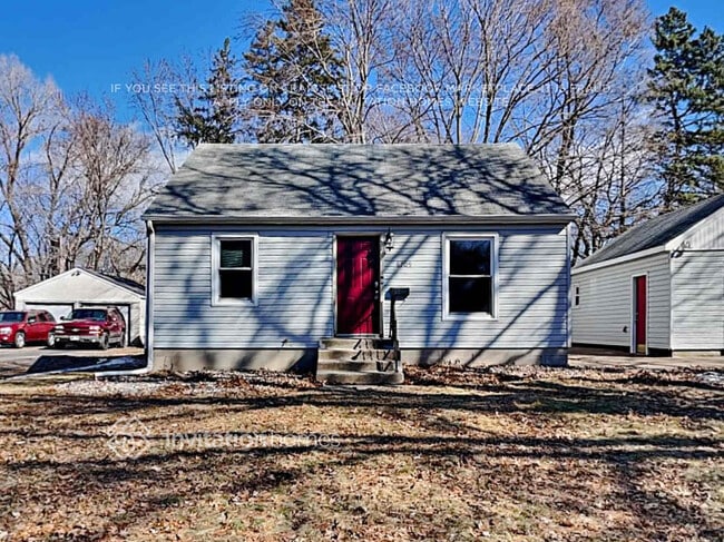 6709 Channel Rd NE in Fridley, MN - Building Photo - Building Photo