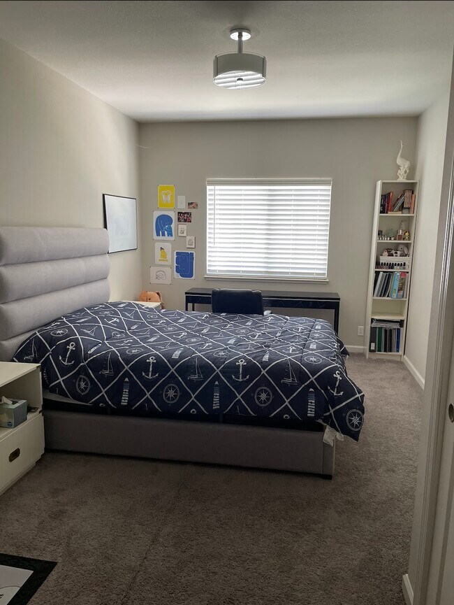 1143 Greene Ter, Unit 1143 in Davis, CA - Foto de edificio - Building Photo