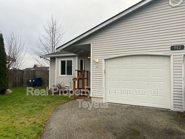 property at 902 S 22nd Ct