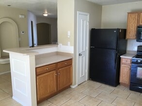 2300 Pomelo Pl NW in Albuquerque, NM - Foto de edificio - Building Photo