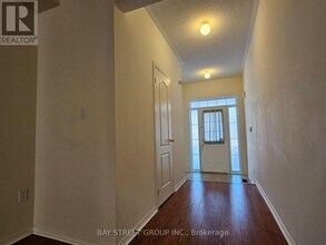 1275 Blencowe Cres in Newmarket, ON - Building Photo - Building Photo