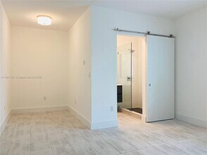 1201 Pennsylvania Ave in Miami Beach, FL - Building Photo - Building Photo