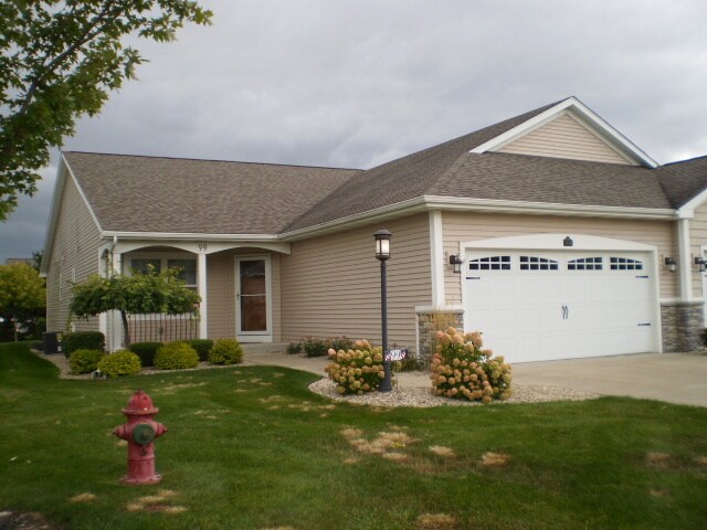 99 Tuscany Cir in Saginaw, MI - Building Photo