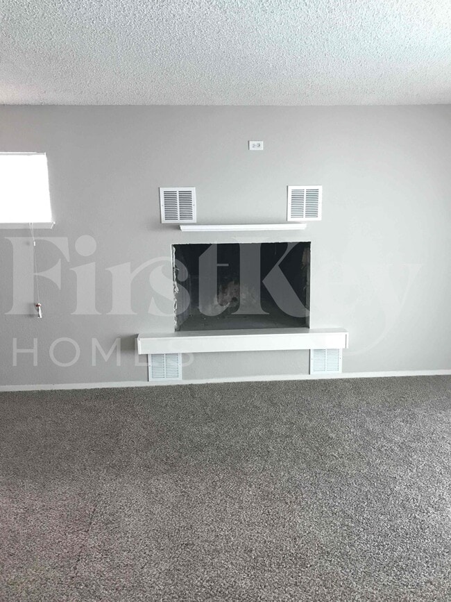 1810 Renada Cir in North Las Vegas, NV - Building Photo - Building Photo