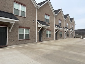 311 McMinnville Hwy in Woodbury, TN - Building Photo - Building Photo