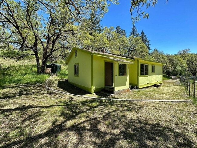 property at 121 Dorothy Wy