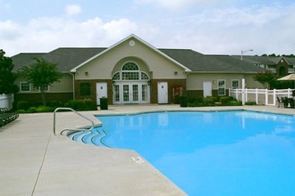 Legacy at Cross Creek in Fayetteville, NC - Foto de edificio - Building Photo