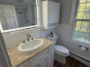 332 Belden Hill Rd in Wilton, CT - Building Photo - Building Photo