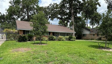 835 Wycliffe Dr in Houston, TX - Building Photo - Building Photo