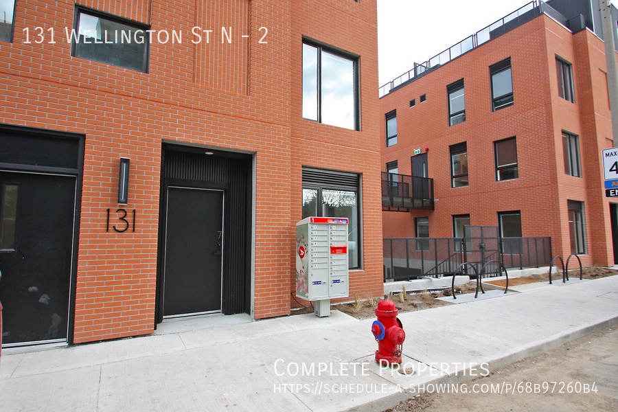 131 Wellington St N in Hamilton, ON - Building Photo