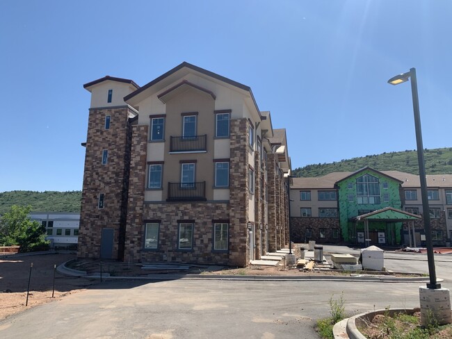 The Lodge at Ken Caryl Senior Living in Littleton, CO - Building Photo - Building Photo