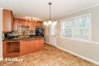 2739 Hawk Trace NE in Marietta, GA - Foto de edificio - Building Photo