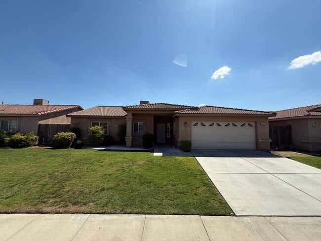 property at 5023 Mar Grande Dr