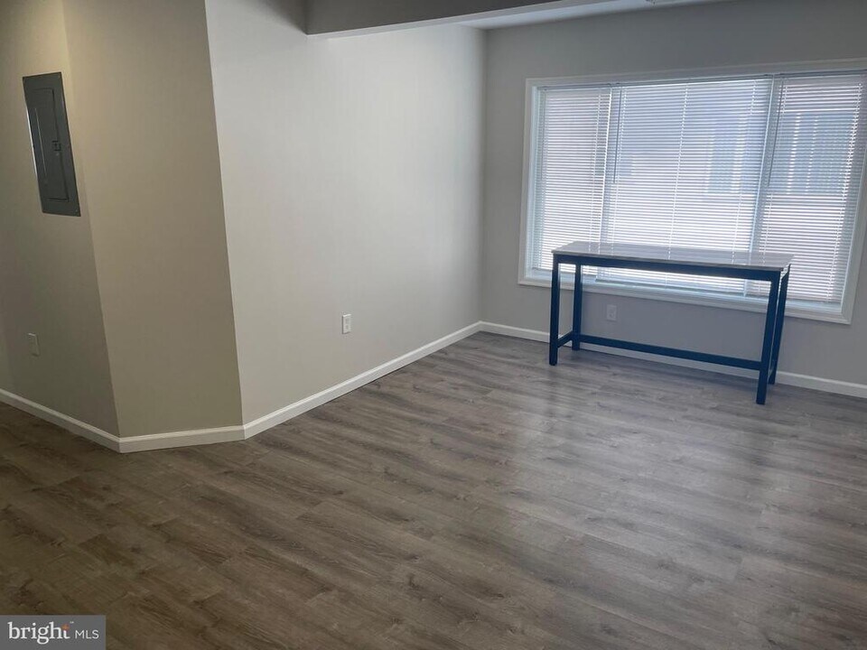 330 63rd St NE in Washington, DC - Building Photo