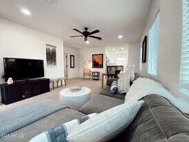 2502 N 29th Pl in Phoenix, AZ - Building Photo