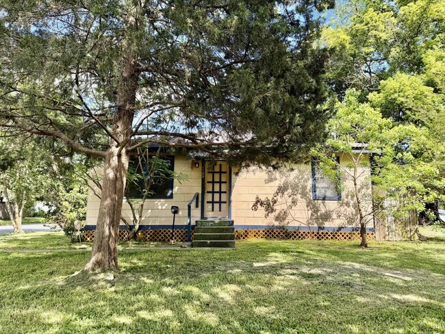 property at 1125 Perkins Rd