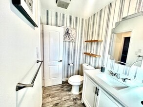 4152 W 107th St in Inglewood, CA - Foto de edificio - Building Photo