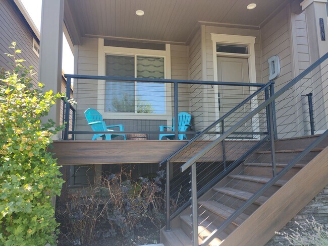 20863 Gateway Dr in Bend, OR - Building Photo - Building Photo