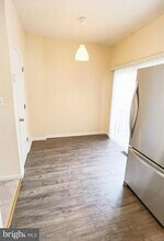 5822 Cowling Ct in Alexandria, VA - Building Photo - Building Photo