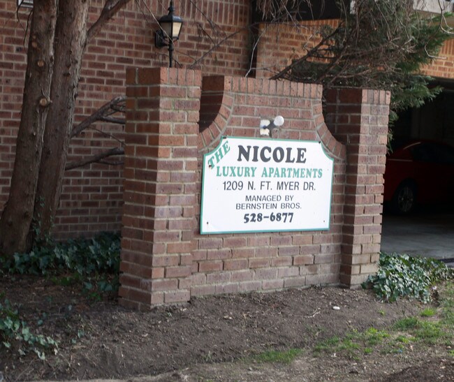 The Nicole in Arlington, VA - Building Photo - Building Photo