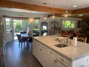 1706 Grandview St in Oceanside, CA - Building Photo - Building Photo
