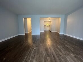 1353 Perry St in Des Plaines, IL - Building Photo - Building Photo