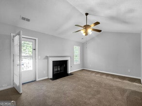 261 Augusta Woods Dr in Villa Rica, GA - Building Photo - Building Photo