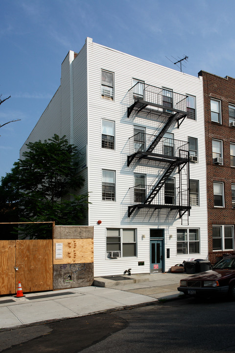 666 6th Ave in Brooklyn, NY - Building Photo