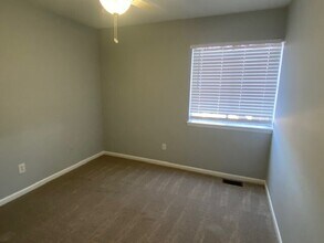 4700 Walden Pond Dr in Raleigh, NC - Building Photo - Building Photo