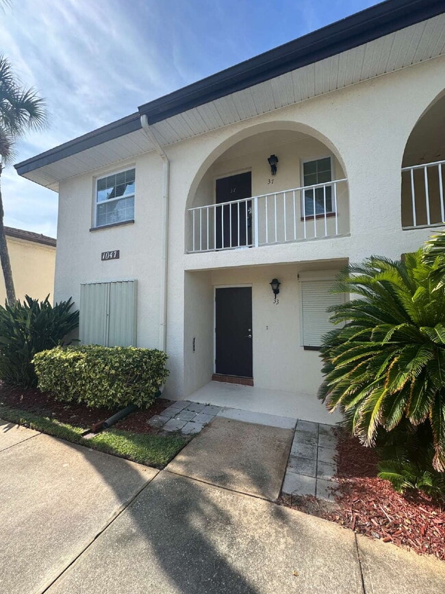 1047 Small Ct in Indian Harbour Beach, FL - Building Photo - Building Photo