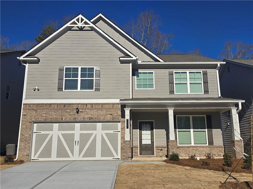 7327 Rocklin Ln in Flowery Branch, GA - Building Photo