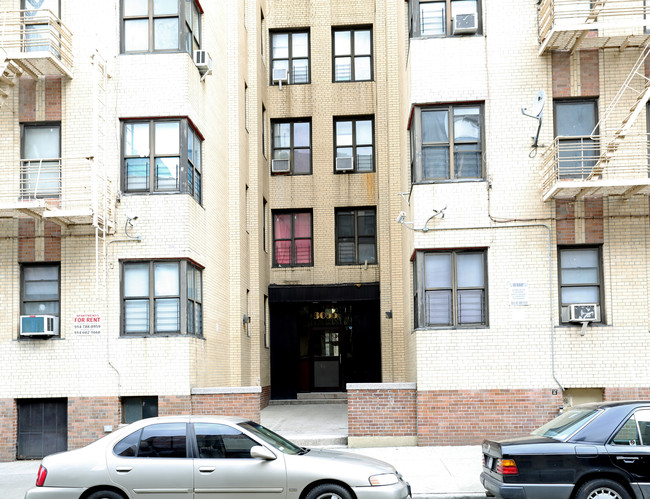 3055 Decatur Ave in Bronx, NY - Building Photo - Building Photo