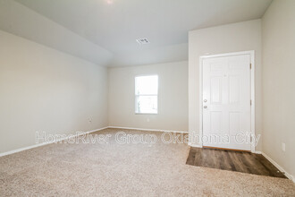 2016 Taylor St in Chickasha, OK - Building Photo - Building Photo